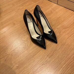 Chris Donovan Chic Black Heels